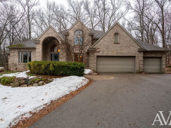6250 Cannon Highlands Drive NE, Belmont, MI 49306