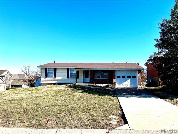 3933 Mitchford Drive , Mehlville, MO 63125