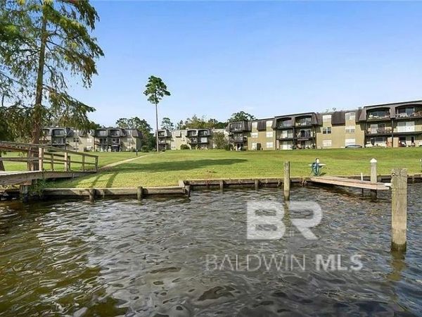 301 Riverbend Drive, Unit 301, Mobile, AL 36605