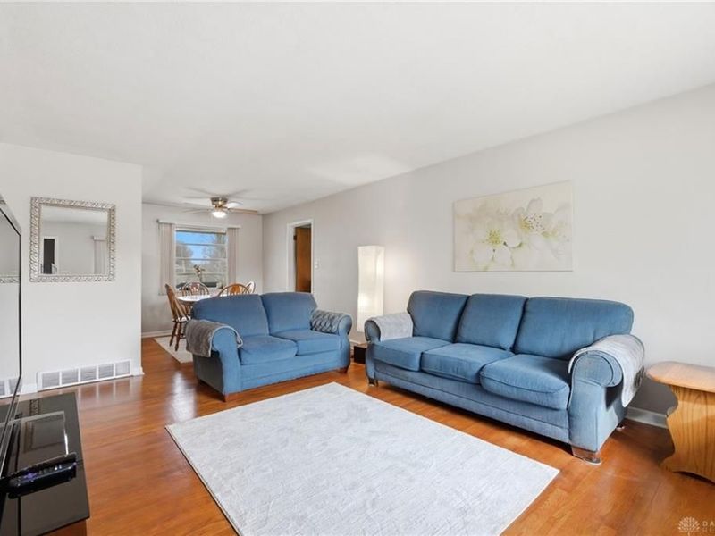 5799 Bayside Drive, Dayton, OH 45431 Photo 4