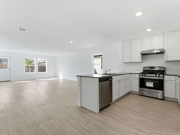 7638 Nessie, San Antonio, TX 78227