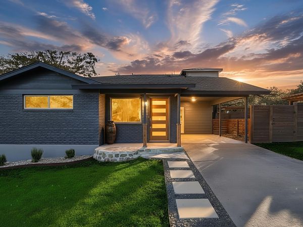 3015 Burning Oak DR, Unit 2, Austin, TX 78704