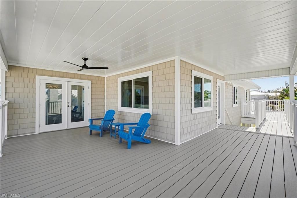 942 Prescott St, Fort Myers Beach, FL 33931 Photo