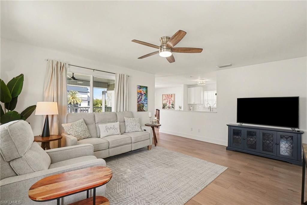 942 Prescott St, Fort Myers Beach, FL 33931 Photo
