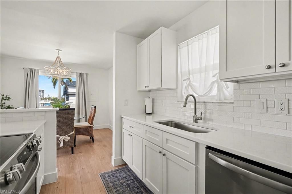 942 Prescott St, Fort Myers Beach, FL 33931 Photo