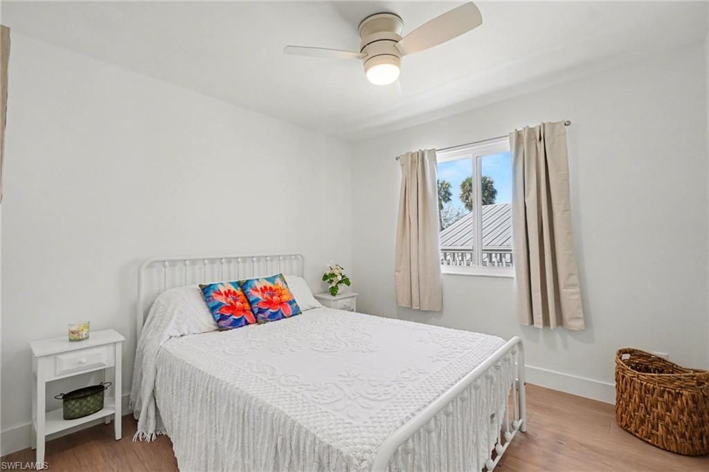 942 Prescott St, Fort Myers Beach, FL 33931 Photo