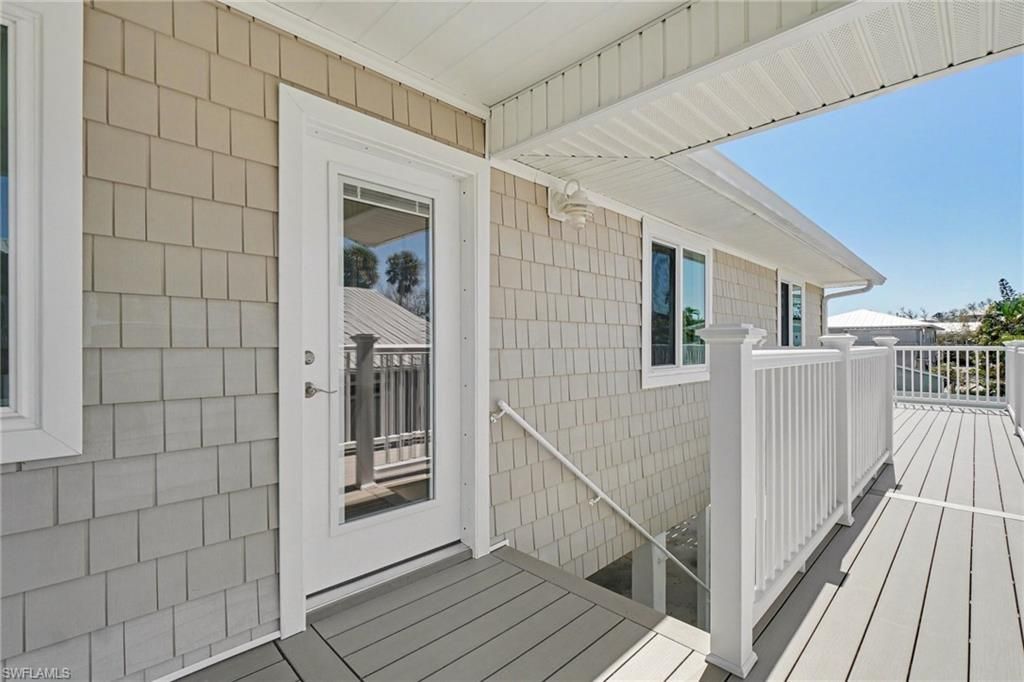 942 Prescott St, Fort Myers Beach, FL 33931 Photo