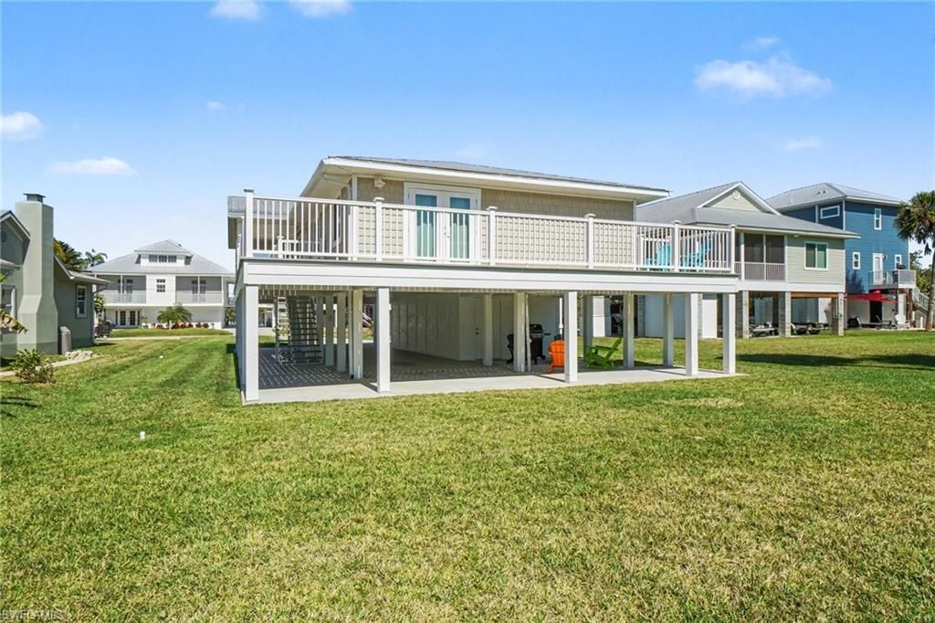 942 Prescott St, Fort Myers Beach, FL 33931 Photo