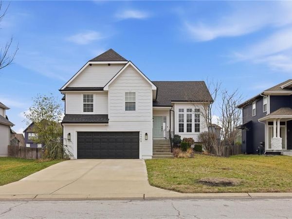 16458 S Lawson Street, Olathe, KS 66062