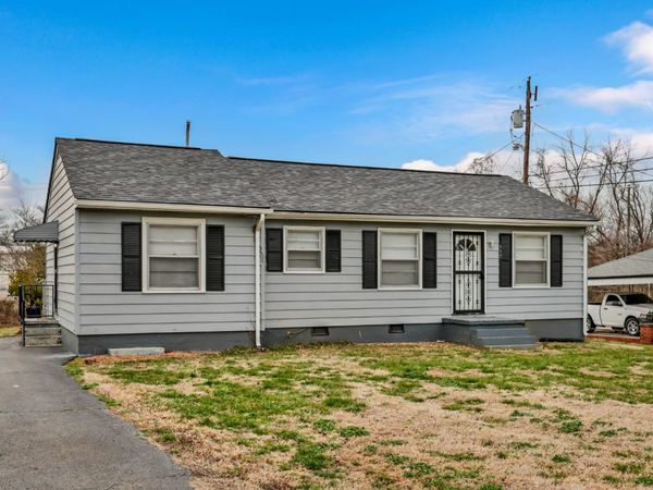 117 W Meadow Dr , Clarksville, TN 37043