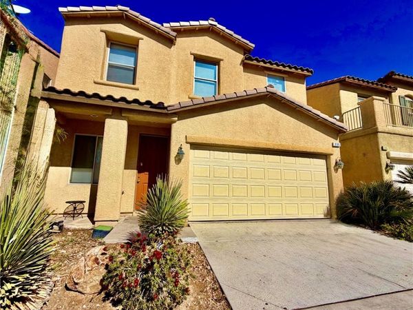 890 Sheerwater Avenue , Henderson, NV 89052