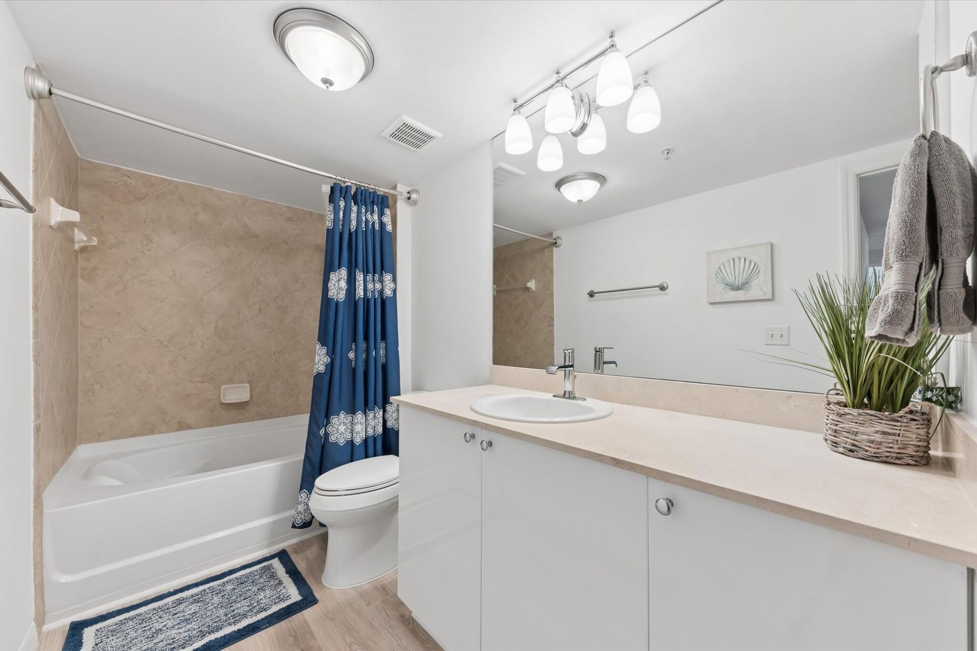 600 S Dixie Highway Highway, Unit 239, West Palm Beach, FL 33401 Photo