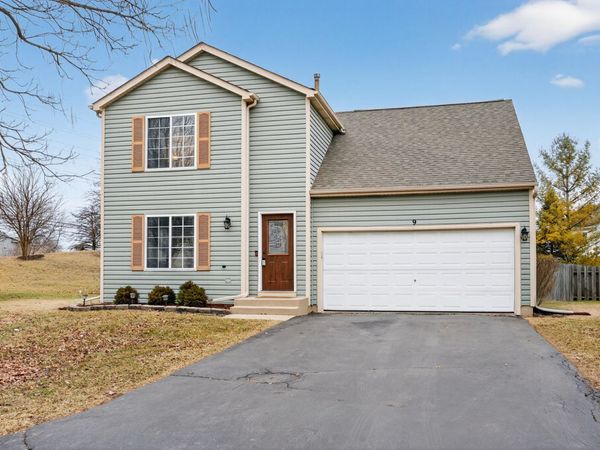 9 Annandale Court, Lake In The Hills, IL 60156