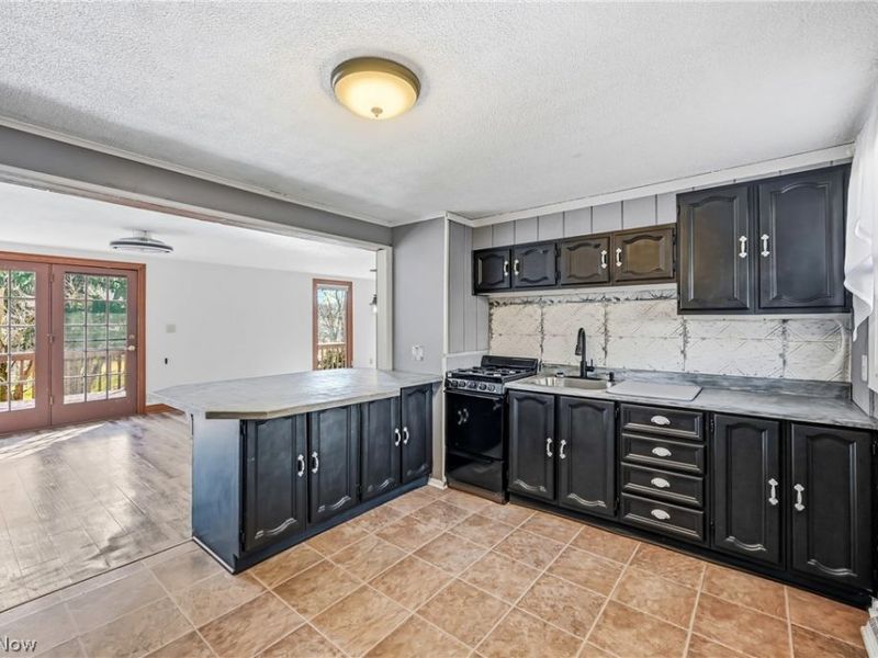 1511 Lake Front Drive, Salem, OH 44460 Photo 11