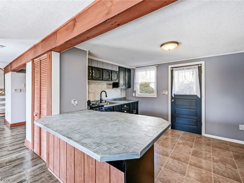 1511 Lake Front Drive, Salem, OH 44460 Photo 12