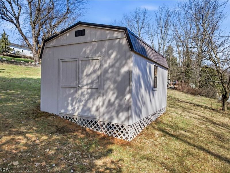 1511 Lake Front Drive, Salem, OH 44460 Photo 5