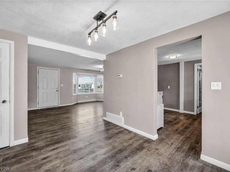 4890 Northwood Drive, Sheffield Village, OH 44054 Photo 12