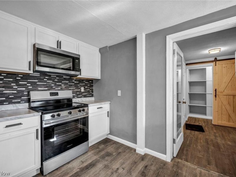 4890 Northwood Drive, Sheffield Village, OH 44054 Photo 14