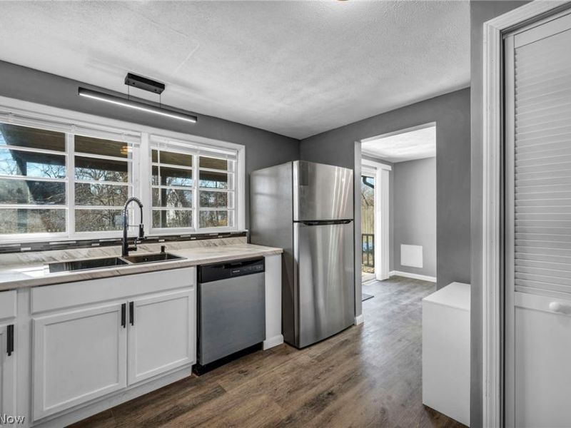 4890 Northwood Drive, Sheffield Village, OH 44054 Photo 15