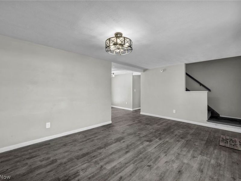 4890 Northwood Drive, Sheffield Village, OH 44054 Photo 9