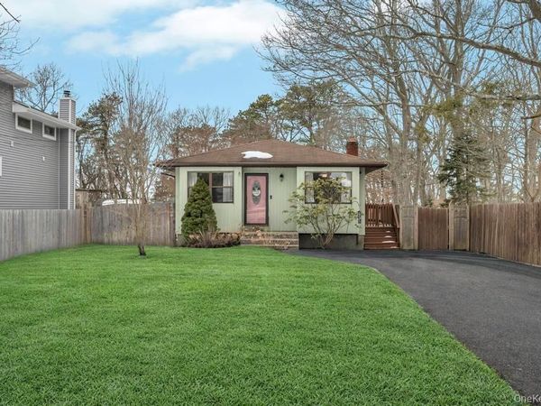 427 Helene Avenue, Shirley, NY 11967