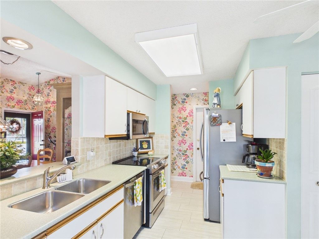 6234 Mirror Lake Manor, Unit 6234, Sebastian, FL 32958 Photo