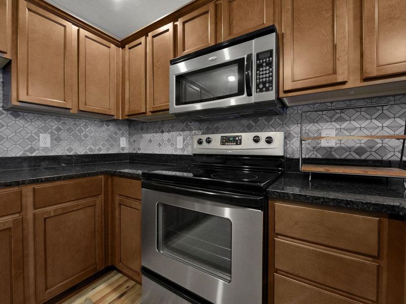 3963 Dinon Drive, Columbus, OH 43221 Photo 14