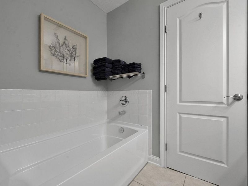 3963 Dinon Drive, Columbus, OH 43221 Photo 17