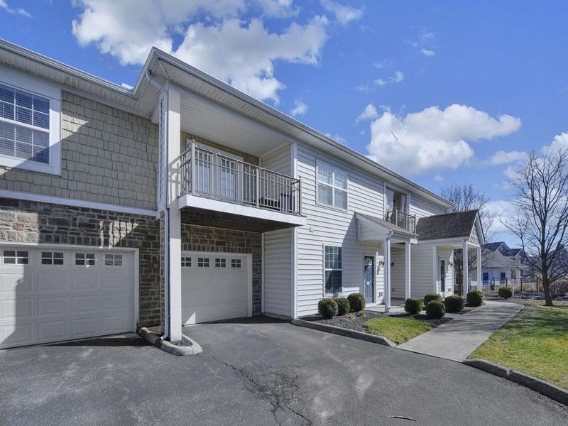 3963 Dinon Drive, Columbus, OH 43221 Photo 2