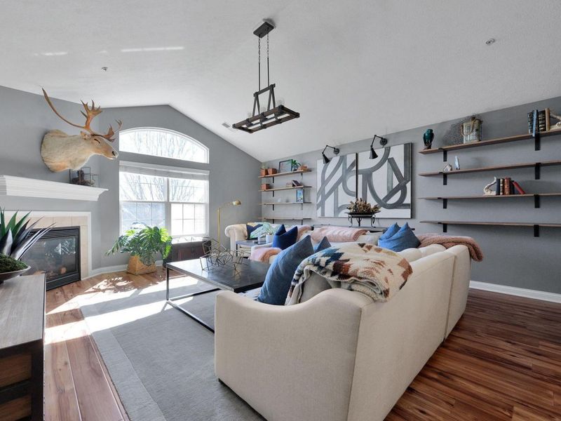 3963 Dinon Drive, Columbus, OH 43221 Photo 8