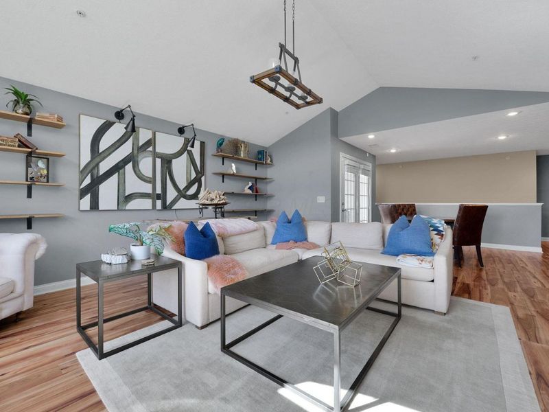 3963 Dinon Drive, Columbus, OH 43221 Photo 9