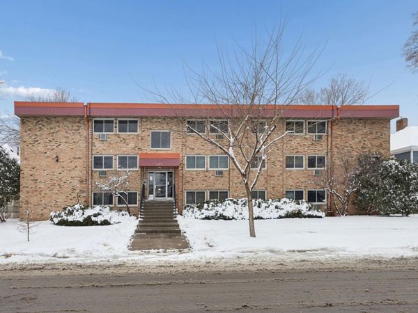 2630 Pleasant Avenue, Unit 306, Minneapolis, MN 55408
