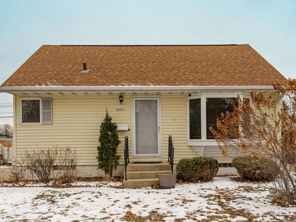 2004 18th Street NW, Rochester, MN 55901