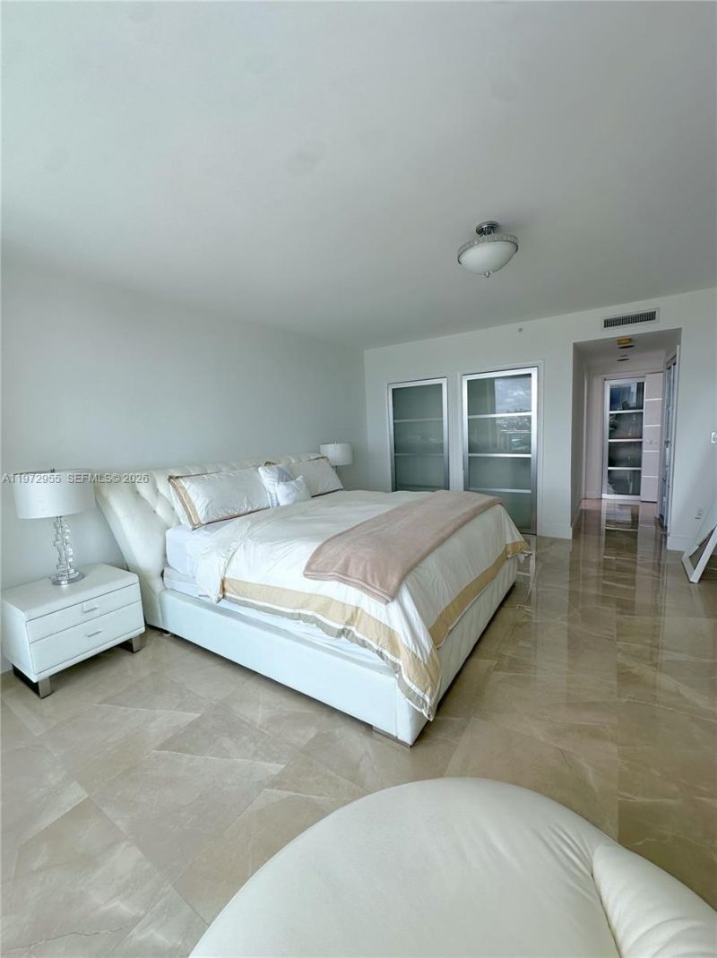 1455 Ocean Dr, Unit 1211, Miami Beach, FL 33139 Photo