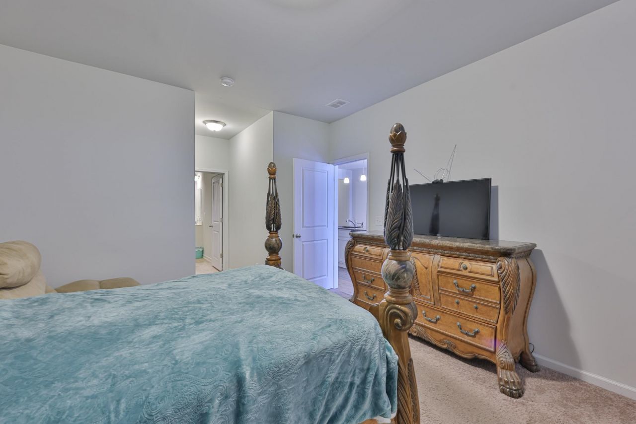 1028 Manassas Dr.  Photo 13