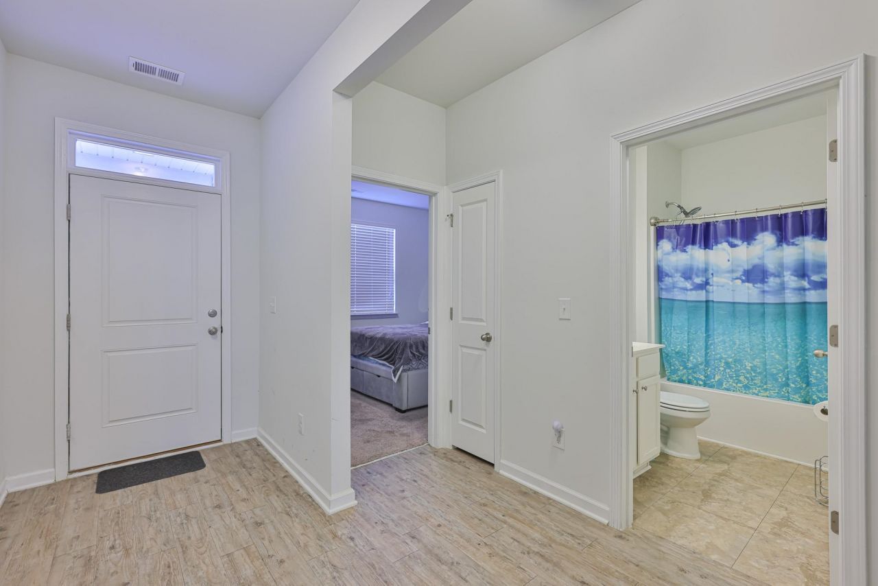 1028 Manassas Dr.  Photo 17