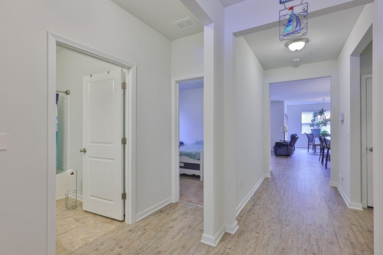 1028 Manassas Dr.  Photo 23