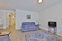 1028 Manassas Dr.  photo 4