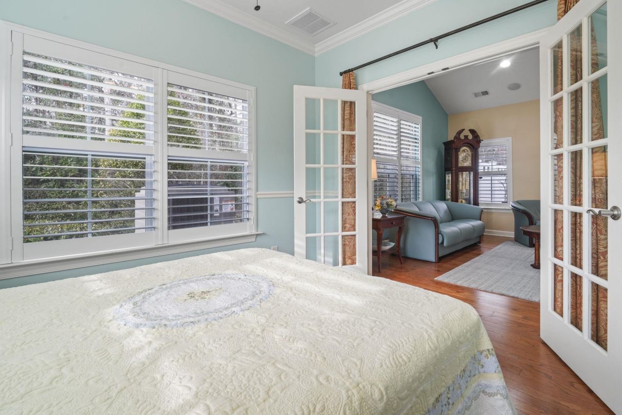 352 Arlington Circle  Photo 24