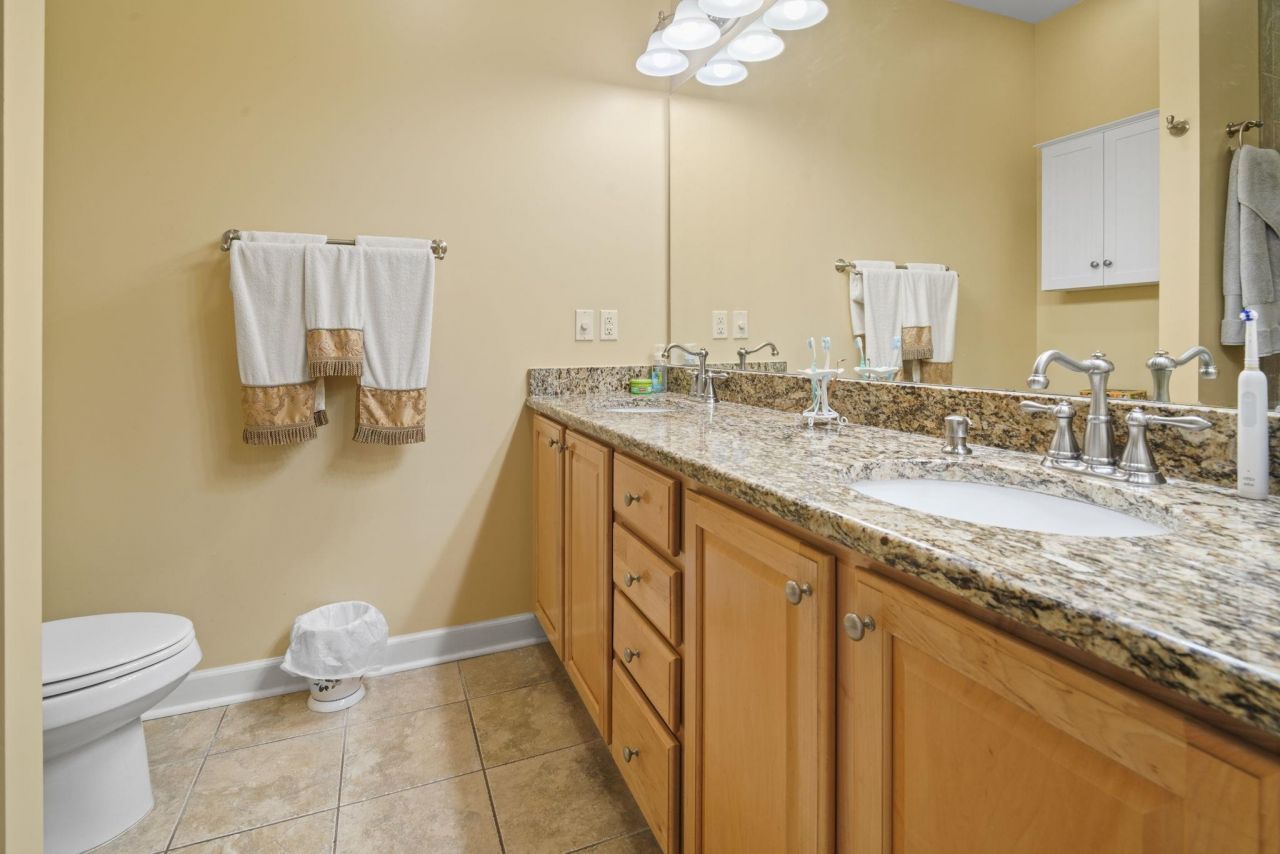 352 Arlington Circle  Photo 31