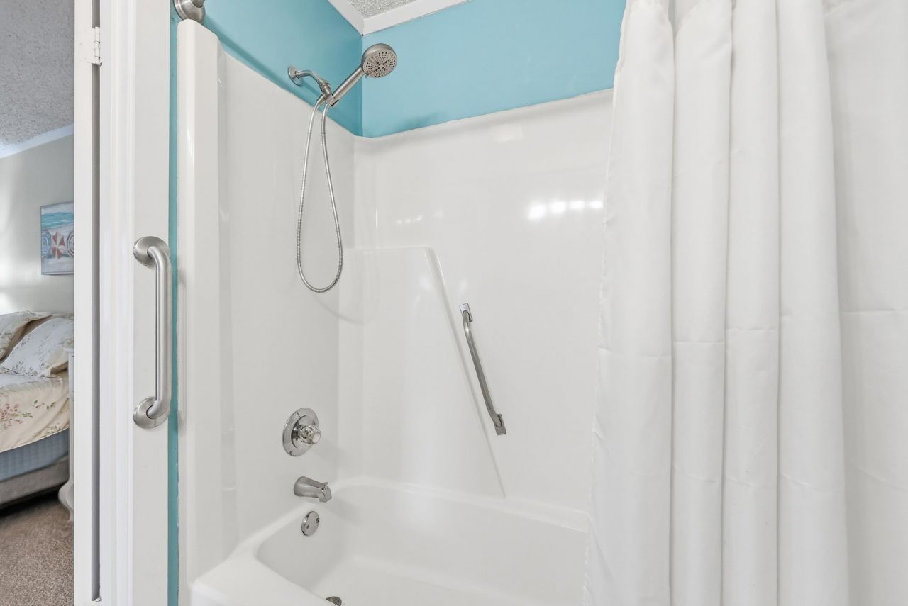 415 Ocean Creek Dr. Photo 16