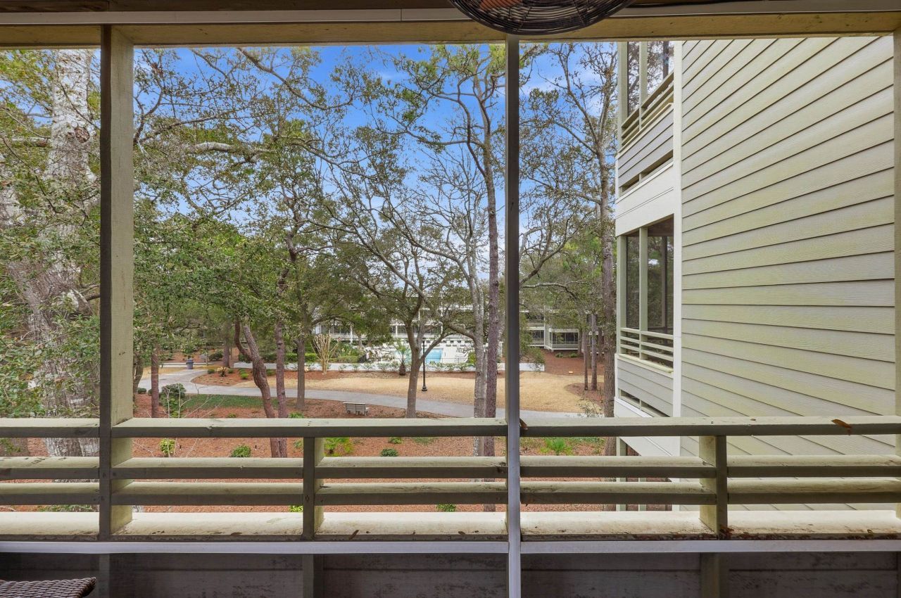 415 Ocean Creek Dr. Photo 7