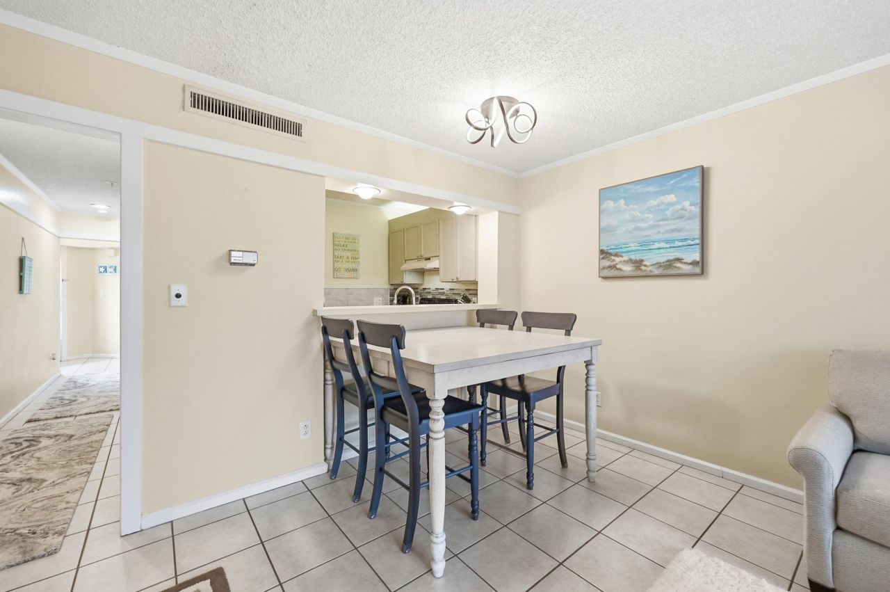 415 Ocean Creek Dr. Photo 8