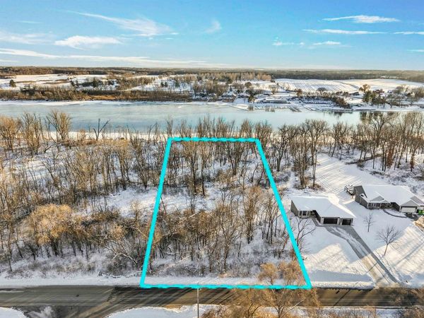 Lot 6 E Mallwood, Edgerton, WI 53534