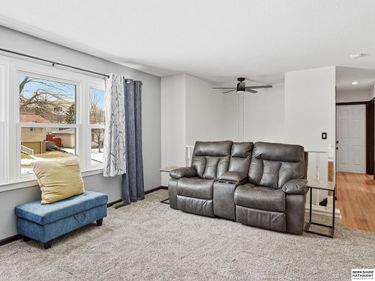 6524 N 75th Street, Omaha, NE 68122