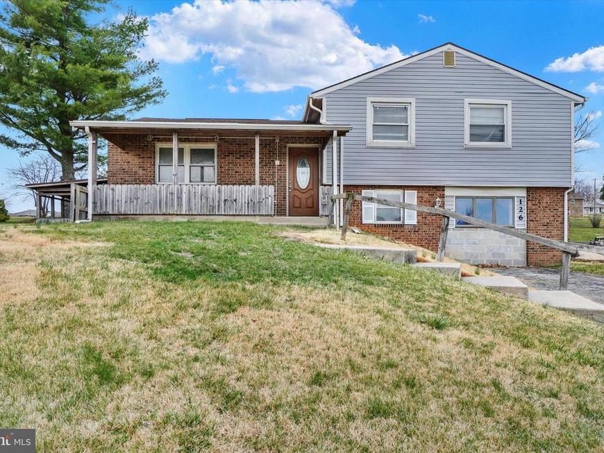 126 Claremont Drive, Seven Valleys, PA 17360 Main Photo