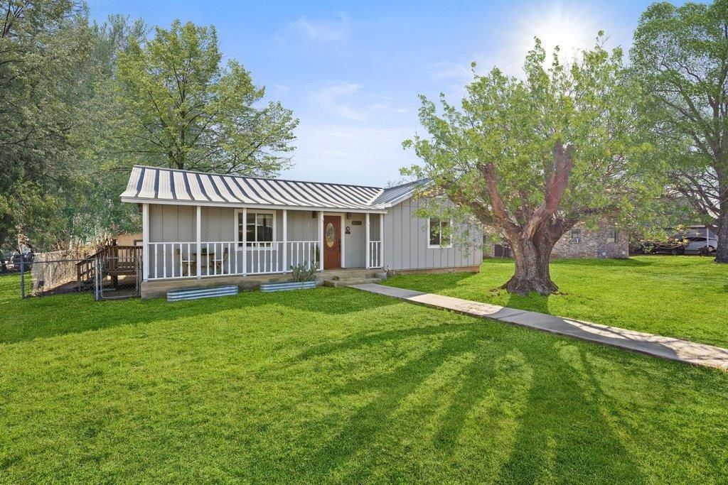 601 W Cypress, Johnson City, TX 78636 Main Photo