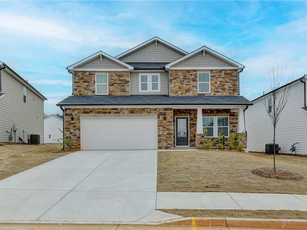 2989 Sweet Red Circle, Braselton, GA 30517