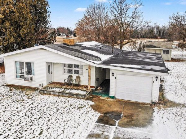 4820 Lincoln Road W, Alma, MI 48801