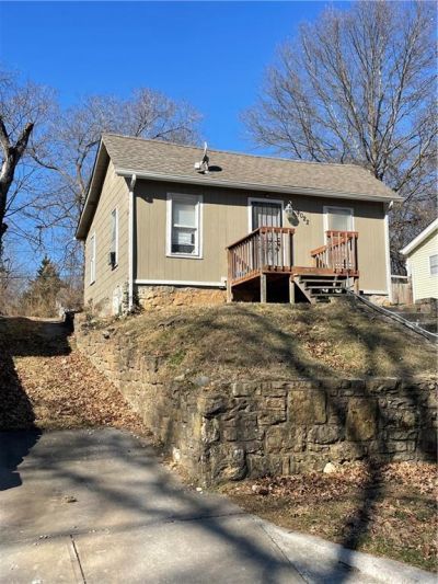 4022 Kensington Avenue, Kansas City, MO 64134 Main Photo